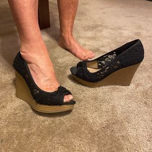 American Eagle Black Peep Toe Wedges